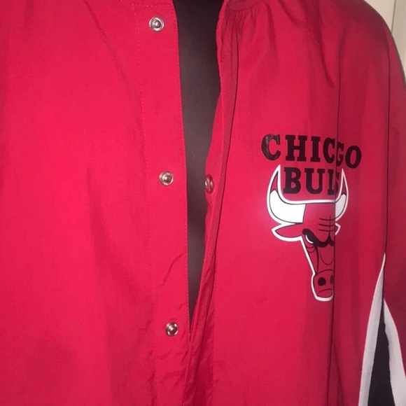 Chicago Bulls Mitchell and Ness Jacket - Picture 3 of 8
